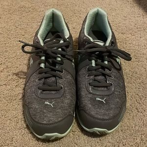 Size 6.5 Puma shoes